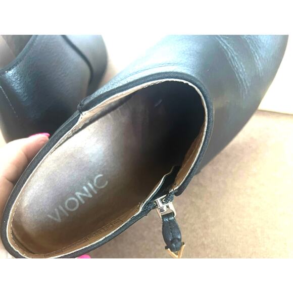Vionic Jolene Black Leather Round Toe Zip Side Stacked Heel Ankle Bootie Sz 7 - Picture 6 of 12